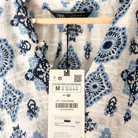 ⭐️ NEW ZARA Women’s Medium Navy & White Boho Blouse – Lightweight & Flowy | NWT - Picture 3 of 4